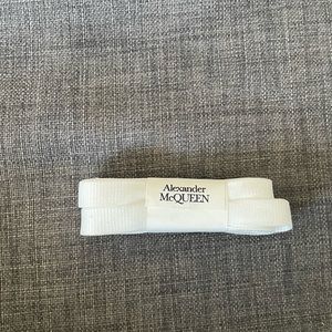 Alexander McQueen shoelaces